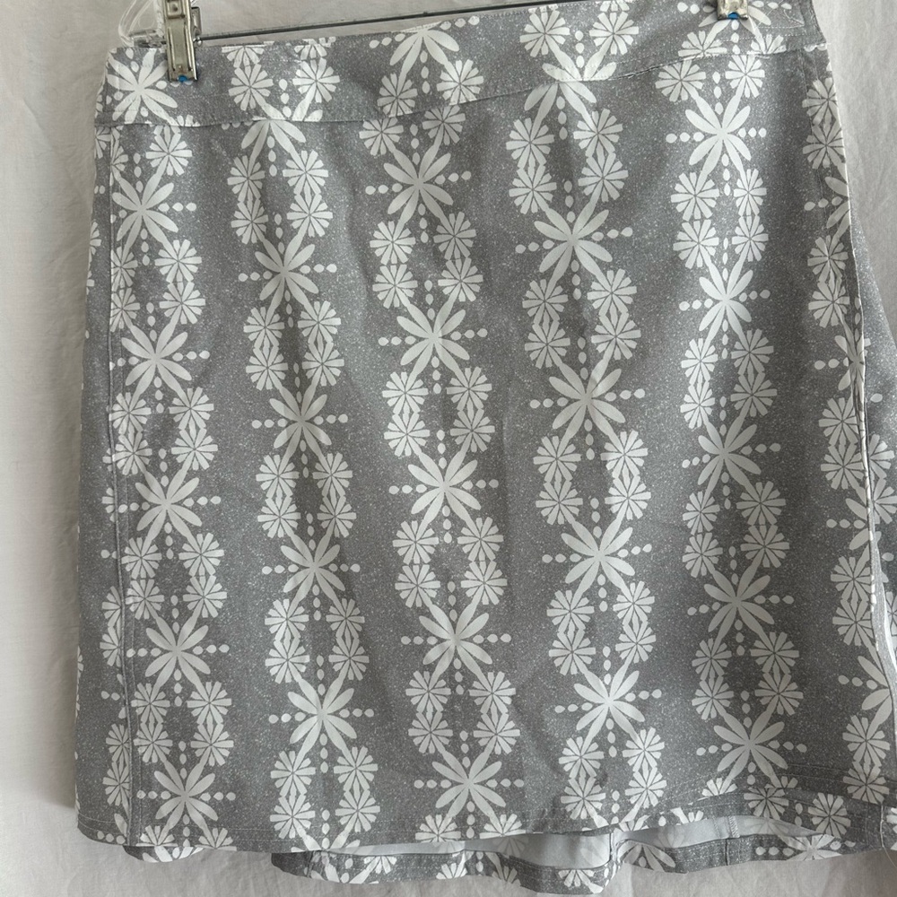 Rip skirt